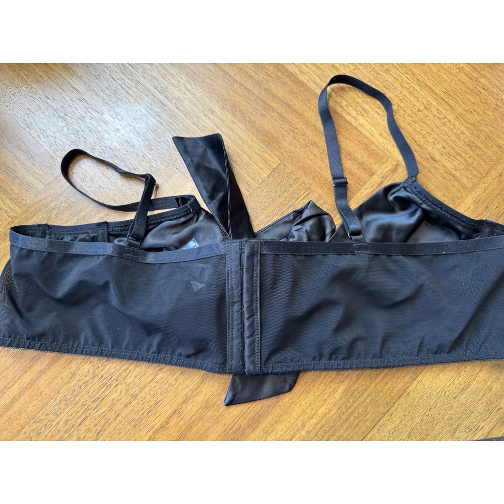 TORRID size 4 Unlined Underwire‎ Bra Black Satin Big Bow Sexy Boudoir NWT - Picture 2 of 3